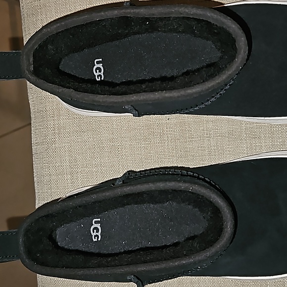 UGG Alameda Mini Boot - Picture 3 of 11